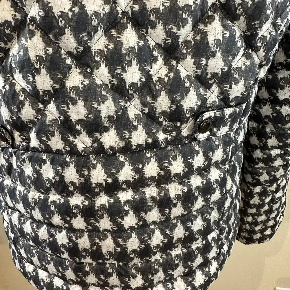 Land's End Black and White Dragon Tooth Down Filled Puffer jacket, size M, 10-12 - Picture 9 of 9